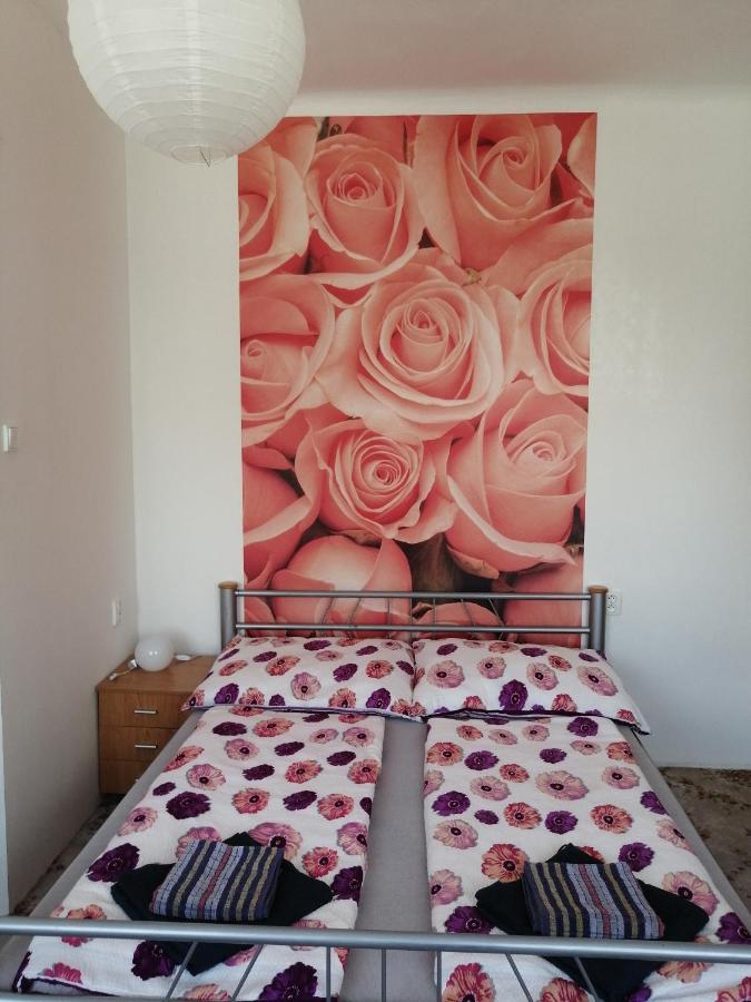 U Ladi Daire Bulhary Dış mekan fotoğraf