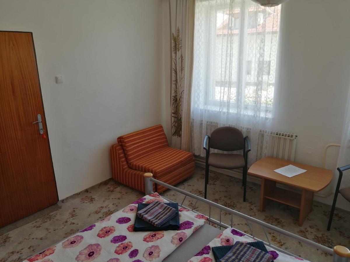 U Ladi Daire Bulhary Dış mekan fotoğraf