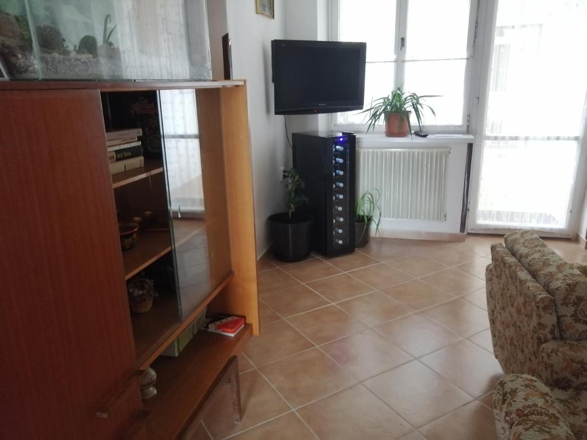 U Ladi Daire Bulhary Dış mekan fotoğraf